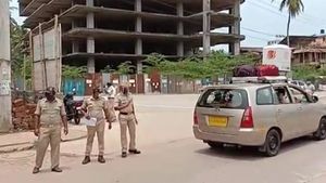 ಕೋವಿಡ್ ನಾಗಾಲೋಟ; ಉಡುಪಿಯಲ್ಲಿ ಕಡಿಮೆಯಾಗಿಲ್ಲ ಜನರ ಓಡಾಟ! 