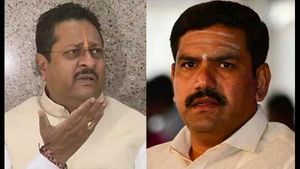  ವಿಜಯೇಂದ್ರ ದೆಹಲಿ ಭೇಟಿಯ ಹಿಂದಿನ ರಹಸ್ಯ ಬಿಚ್ಚಿಟ್ಟ ಯತ್ನಾಳ್