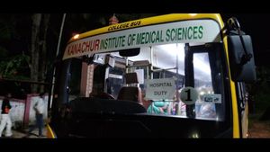 ರಾತ್ರೋರಾತ್ರಿ ಬಸ್ ತುಂಬಾ ಮಹಿಳೆಯರನ್ನು ಸಾಗಿಸಿದ ಮಂಗಳೂರಿನ ಆಸ್ಪತ್ರೆ