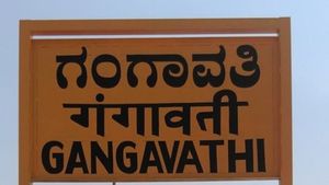 ಹುಬ್ಬಳ್ಳಿ-ಗಂಗಾವತಿ ಸೇರಿ ಹಲವು ರೈಲುಗಳ ಸಂಚಾರ ಆರಂಭ 