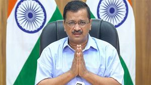 ದೆಹಲಿಯಲ್ಲಿ ಮನೆ-ಮನೆಗೆ ತೆರಳಿ ಕೊರೊನಾ ಲಸಿಕೆ ಅಭಿಯಾನ: ಕೇಜ್ರಿವಾಲ್‌ ಘೋಷಣೆ 