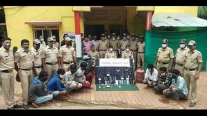 ಕೊರೊನಾದಿಂದ ಹಣಕಾಸಿನ ಸಮಸ್ಯೆ: ಮೋಜಿಗಾಗಿ ಕಳ್ಳತನಕ್ಕಿಳಿದ ಯುವಕರ ಬಂಧನ