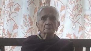 ಕೋವಿಡ್ ಸೋಂಕು ಗೆದ್ದುಬಂದ 96 ವರ್ಷದ ಅಜ್ಜಿ!