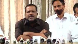 ಬಿಜೆಪಿ ನಾಯಕರ ಸಭೆಗೆ ಕೋವಿಡ್ ನಿಯಮ ಇಲ್ವಾ?; ಯು. ಟಿ. ಖಾದರ್ 