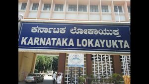 ಮೊಟ್ಟೆ ಖರೀದಿಗೆ ಲಂಚ; ಶಶಿಕಲಾ ಜೊಲ್ಲೆ ವಿರುದ್ಧ ದೂರು 