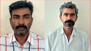 ಹುಷಾರ್; ನಾಗಮಣಿ ಆಸೆಗೆ ಬಿದ್ದರೆ ಬದುಕು ಮೂರಾಬಟ್ಟೆ! 
