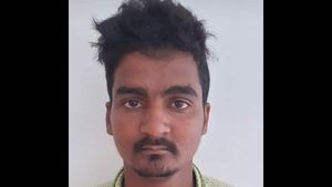 ಚಿತ್ರದುರ್ಗ: ಬಾಲಕಿ ಮೇಲೆ ಅತ್ಯಾಚಾರವೆಸಗಿ ಕೊಲೆ ಮಾಡಿದ್ದ ಆರೋಪಿ ಬಂಧನ 
