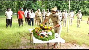  'ಸುಧಾ'ಗೆ ಕಣ್ಣೀರಿನ ವಿದಾಯ ಹೇಳಿದ ಮಂಗಳೂರಿನ ಪೊಲೀಸರು