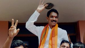 ನಳಿನ್ ಕುಮಾರ್‌ಗೆ ಸಿಎಂ‌ ಯೋಗ? ತಾಯಿ ಆಶೀರ್ವಾದ ಪಡೆದು ದಿಢೀರ್ ದೆಹಲಿಗೆ ಪಯಣ