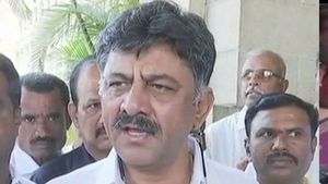 ವಿಡಿಯೋ: ಕಾಂಗ್ರೆಸ್ ಕಾರ್ಯಕರ್ತನಿಗೆ ಕಪಾಳಮೋಕ್ಷ; ಡಿಕೆಶಿ ಸ್ಪಷ್ಟನೆ 