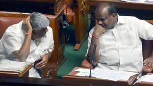  ಪ್ರಜ್ವಲ್ ರೇವಣ್ಣನಿಂದ ಕುಮಾರಸ್ವಾಮಿ ಕಲಿಯಲಿ ಹೇಳಿಕೆ: ರೇವಣ್ಣ ಪ್ರತಿಕ್ರಿಯೆ