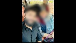 ಪುತ್ತೂರು; ಹನಿಟ್ರ್ಯಾಪ್ ಜಾಲ ಬಯಲು, ಯುವತಿ ಬಂಧನ 