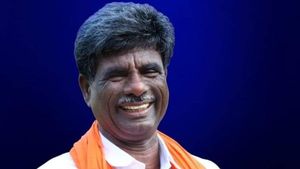 ತನ್ನ ವಿರುದ್ಧವೇ ತನಿಖೆ ನಡೆಸಲು ಲೋಕಾಯುಕ್ತರಿಗೆ ಪತ್ರ ಬರೆದ ಕೋಟಾ ಶ್ರೀನಿವಾಸ ಪೂಜಾರಿ