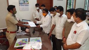 ನಳಿನ್ ಕುಮಾರ್ ಕಟೀಲ್ ಆಡಿಯೋ; ತನಿಖೆಗೆ ಶಾಸಕರ ಒತ್ತಾಯ 