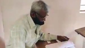  SSLC ಪರೀಕ್ಷೆ ಬರೆದ 55 ವರ್ಷದ ಕೆಎಸ್‌ಆರ್‌ಪಿ ಸಿಬ್ಬಂದಿ