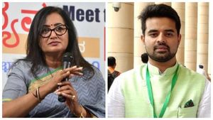  ಜೆಡಿಎಸ್ ನಲ್ಲಿ ಪ್ರಜ್ವಲ್ ರೇವಣ್ಣ ಒಬ್ಬರೇ ಆಶಾಕಿರಣ: ಸುಮಲತಾ