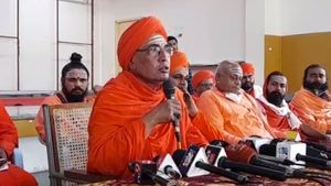 ಶಿವಮೊಗ್ಗ; ಮಠಾಧೀಶರಿಂದ ಯಡಿಯೂರಪ್ಪ ಪರ ಪತ್ರಿಕಾಗೋಷ್ಠಿ 