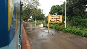 ತಾಳಗುಪ್ಪದಿಂದ ರೈಲು ಸಂಚಾರ ಪುನಾರಂಭ; ಹಳಿ ಪರಿಶೀಲನೆ 