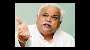  ಎಲೆಕ್ಷನ್ ಟಿಕೆಟ್ ಅಂದ್ರೆ ಬಸ್ ಟಿಕೆಟ್ ಅಲ್ಲ: ಆರ್.ವಿ. ದೇಶಪಾಂಡೆ
