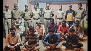  ಹಾಸನ: ಅಕ್ರಮ ಸಾಗಾಟದ ವೇಳೆ 20ಕ್ಕೂ ಹೆಚ್ಚು ಕರುಗಳ ಸಾವು; 10 ಆರೋಪಿಗಳ ಬಂಧನ