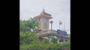 ಮಂಡ್ಯ; ಕೋವಿಡ್ ಮಾರ್ಗಸೂಚಿ, ಹಲವಾರು ನಿರ್ಬಂಧಗಳು 