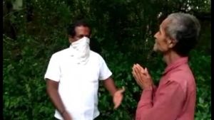 ಪೊದೆ ಆವರಿಸಿದ್ದ ಭಯಾನಕ ಮನೆಯಲ್ಲಿ ಬದುಕು ಸಾಗಿಸುತ್ತಿದ್ದ ಮನೋರೋಗಿ