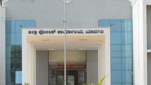 ಭಗವಂತ ಖೂಬಾಗೆ ಗುಂಡಿನ ಸ್ವಾಗತ; ಪೊಲೀಸ್ ಕಾನ್ಸ್‌ಟೇಬಲ್ ಅಮಾನತು 