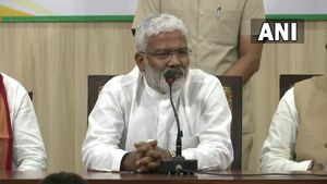  ಯುಪಿ ಚುನಾವಣೆ: ನಿಷಾದ್‌, ಅಪ್ನಾದಳ ಪಕ್ಷದೊಂದಿಗೆ ಬಿಜೆಪಿ ಮೈತ್ರಿ, ಯೋಗಿ-ಮೋದಿ ನೇತೃತ್ವದಲ್ಲಿ ಸ್ಪರ್ಧೆ