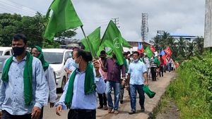 ದಕ್ಷಿಣ ಕನ್ನಡದ ಜನ ರಾಜಕೀಯದಲ್ಲಿ ದಡ್ಡರು; ರೈತ ಮುಖಂಡರು 
