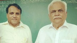 ಶಿಷ್ಯ ಘೋಟ್ನೇಕರ್ ವಿರುದ್ಧ ‘ಗೇಮ್ ಪ್ಲಾನ್’ ಆರಂಭಿಸಿದ್ರಾ ದೇಶಪಾಂಡೆ?