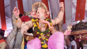 ಚಿತ್ರದುರ್ಗ; 20 ಅಡಿ ಎತ್ತರದ ಗಣೇಶ ಮೂರ್ತಿ ಪ್ರತಿಷ್ಠಾಪನೆ 