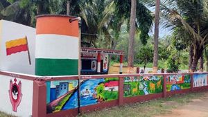 ಮಂಡ್ಯ; ಅಭಿವೃದ್ಧಿಯಲ್ಲಿ ಮಾದರಿಯಾದ ಮಾರೇನಹಳ್ಳಿ ಸರ್ಕಾರಿ ಶಾಲೆ 