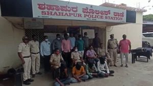 ಯಾದಗಿರಿ; ಮಹಿಳೆ ನಗ್ನಗೊಳಿಸಿ ಹಲ್ಲೆ, ಇಬ್ಬರಿಂದ ಅತ್ಯಾಚಾರ