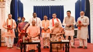 ಯುಪಿ ಚುನಾವಣೆಗೆ ಕೆಲವೇ ತಿಂಗಳು ಇರುವಾಗ ಯೋಗಿ ಸಚಿವ ಸಂಪುಟ ವಿಸ್ತರಣೆ