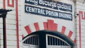 ಧಾರವಾಡ ಜೈಲಿನಲ್ಲಿ 120 ಕೈದಿಗಳಿಗೆ ಅಕ್ಷರಾಭ್ಯಾಸ