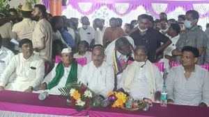 ಕಲಬುರಗಿ; ಸಿದ್ದರಾಮಯ್ಯ ಸಭೆ ವೇಳೆ ಕಂಪಿಸಿದ ಭೂಮಿ! 