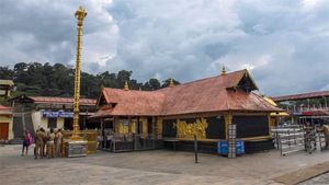  ಶಬರಿಮಲೆ ವಾರ್ಷಿಕ ತೀರ್ಥಯಾತ್ರೆ: ಈಗಲೇ 10 ಲಕ್ಷಕ್ಕೂ ಅಧಿಕ ನೋಂದಣಿ!