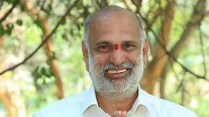 ಉತ್ತರ ಕನ್ನಡಕ್ಕೆ ಎರಡು ಇಎಸ್ಐ ಡಿಸ್ಪೆನ್ಸರಿ: ಸಂಸದ, ಸಚಿವರ ಬೆಂಬಲಿಗರ ನಡುವೆ ‘ಸೋಶಿಯಲ್’ ವಾರ್!