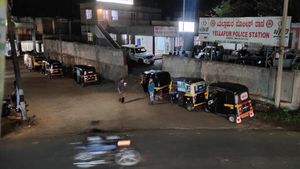 ಯಲ್ಲಾಪುರ; ಆಟೋಗಳ ಸಂಚಾರ ಸ್ಥಗಿತಕ್ಕೆ ಕಾರಣವೇನು? 