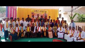 ದಾವಣಗೆರೆ; ಅಪ್ಪು ಪ್ರೇರಣೆ, ನೇತ್ರದಾನಕ್ಕೆ  ಸಹಿ ಹಾಕಿದ ಗ್ರಾಮಸ್ಥರು