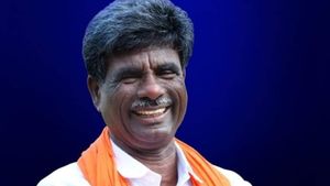 ಸಚಿವ ಕೋಟಾ ಶ್ರೀನಿವಾಸ ಪೂಜಾರಿ ಬಳಿ ಇರೋದು 30 ಸಾವಿರ ರೂ. ನಗದು ಮಾತ್ರ; ಒಟ್ಟು ಆಸ್ತಿ ಎಷ್ಟು?