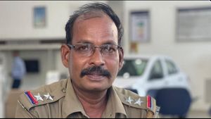 ಸಬ್ ಇನ್ಸ್‌ಪೆಕ್ಟರ್‌ ಭೀಕರವಾಗಿ ಹತ್ಯೆಗೈದು ಪರಾರಿಯಾದ ಮೇಕೆ ಕಳ್ಳರು 