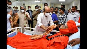  ಹಾಲಕೆರೆ ಅಭಿನವ ಅನ್ನದಾನ ಸ್ವಾಮೀಜಿ ಲಿಂಗೈಕ್ಯ; ಸಿಎಂ ಸಂತಾಪ