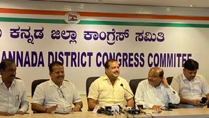 ನಳಿನ್ ಕುಮಾರ್ ಕಟೀಲ್‌ರನ್ನು ಕಾಂಗ್ರೆಸ್‌ಗೆ ಆಹ್ವಾನಿಸಿದ ಯು. ಟಿ. ಖಾದರ್! 