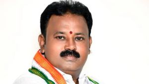 ಅಣ್ಣನ ಸಾಲಕ್ಕೆ ತಮ್ಮನ ಮನೆ ಬರೆಸಿಕೊಂಡು ಬಳ್ಳಾರಿ ಕಾಂಗ್ರೆಸ್ ನಾಯಕನ ದಾದಾಗಿರಿ 