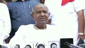 ಮತಾಂತರ ನಿಷೇಧ ಕಾಯ್ದೆ ಯಾರಿಗೆ ಬೇಕು?; ದೇವೇಗೌಡ 