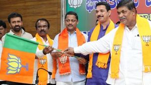 ಹಾಸನ ರಾಜಕೀಯ ಲೆಕ್ಕಾಚಾರ ಬದಲು; ಕಾಂಗ್ರೆಸ್ ನಾಯಕ ಬಿಜೆಪಿಗೆ! 