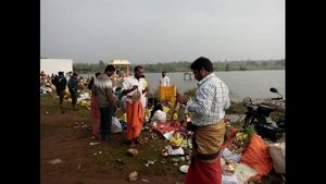 ವಿಶೇಷ ವರದಿ: ಮಂಡ್ಯದಲ್ಲಿ ನಡೆಯುವ ಗಿಡದ ಜಾತ್ರೆಯ ವಿಶೇಷವೇನು?