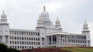 ಬೆಳಗಾವಿ ಅಧಿವೇಶನ: ಪ್ರತಿಭಟನೆ ಬಿಸಿ, ಓಮಿಕ್ರಾನ್ ಭೀತಿ, ಸರ್ಕಾರಕ್ಕೆ ಕಠಿಣ ಪರೀಕ್ಷೆ