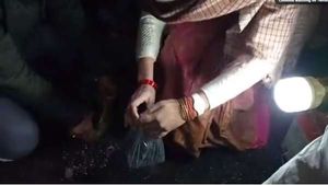 Video: ಉತ್ತರ ಪ್ರದೇಶದಲ್ಲಿ ಶಾಸಕರು ತೆಂಗಿನಕಾಯಿ ಒಡೆದರೆ ಹೊಸ ರಸ್ತೆಯೇ ಬಿರುಕು! 